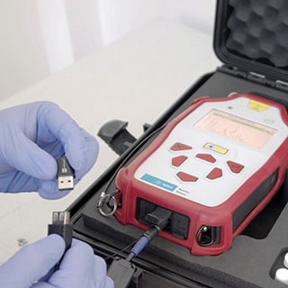 Resolve Handheld Raman Analyzer for Chemical Identification